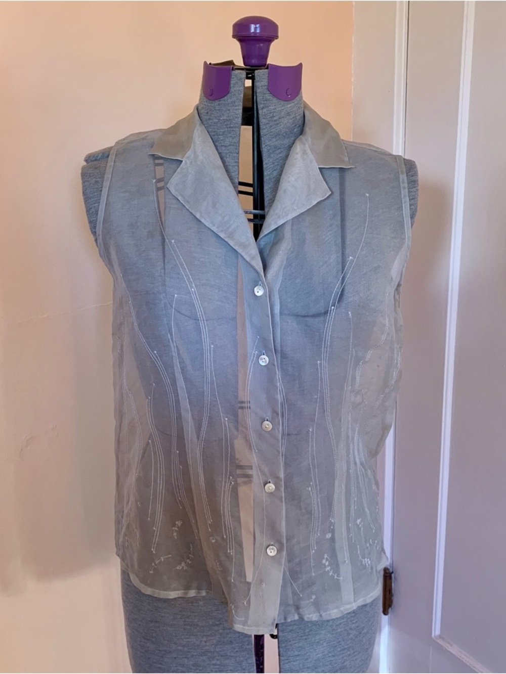 Y2K Banana Republic L Button Up Shirt 100% Silk Organza Sheer Embroidery Grey